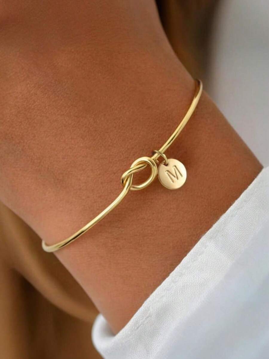 Tsnamer 1 pieza Brazalete con inicial dorada Brazalete con disco de nudo clásico con inicial de la A a la Z Brazalete personalizado de puño para mujer Joyería de uso diario