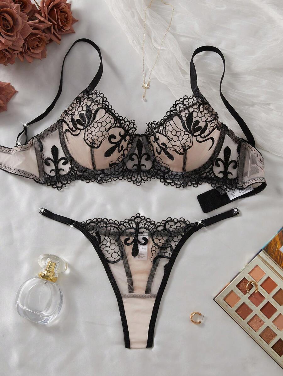 2pcs Spring/Summer New Women's Sexy Lingerie Set, Black Lace-Trimmed Floral Embroidery Bra Underwear With Adjustable Straps, Sheer Mesh Panties, Intimate Valentine's Day Gift Set Ultrathin Bra