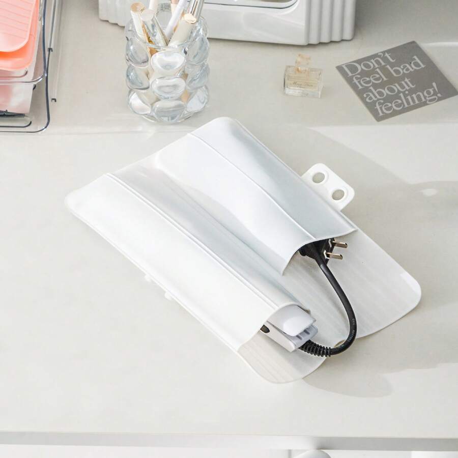 1Pack Silicone Heat Resistant Mat Pouch For Hair Straightener, Curling Iron, Flat Iron And Hot Hair Tools White