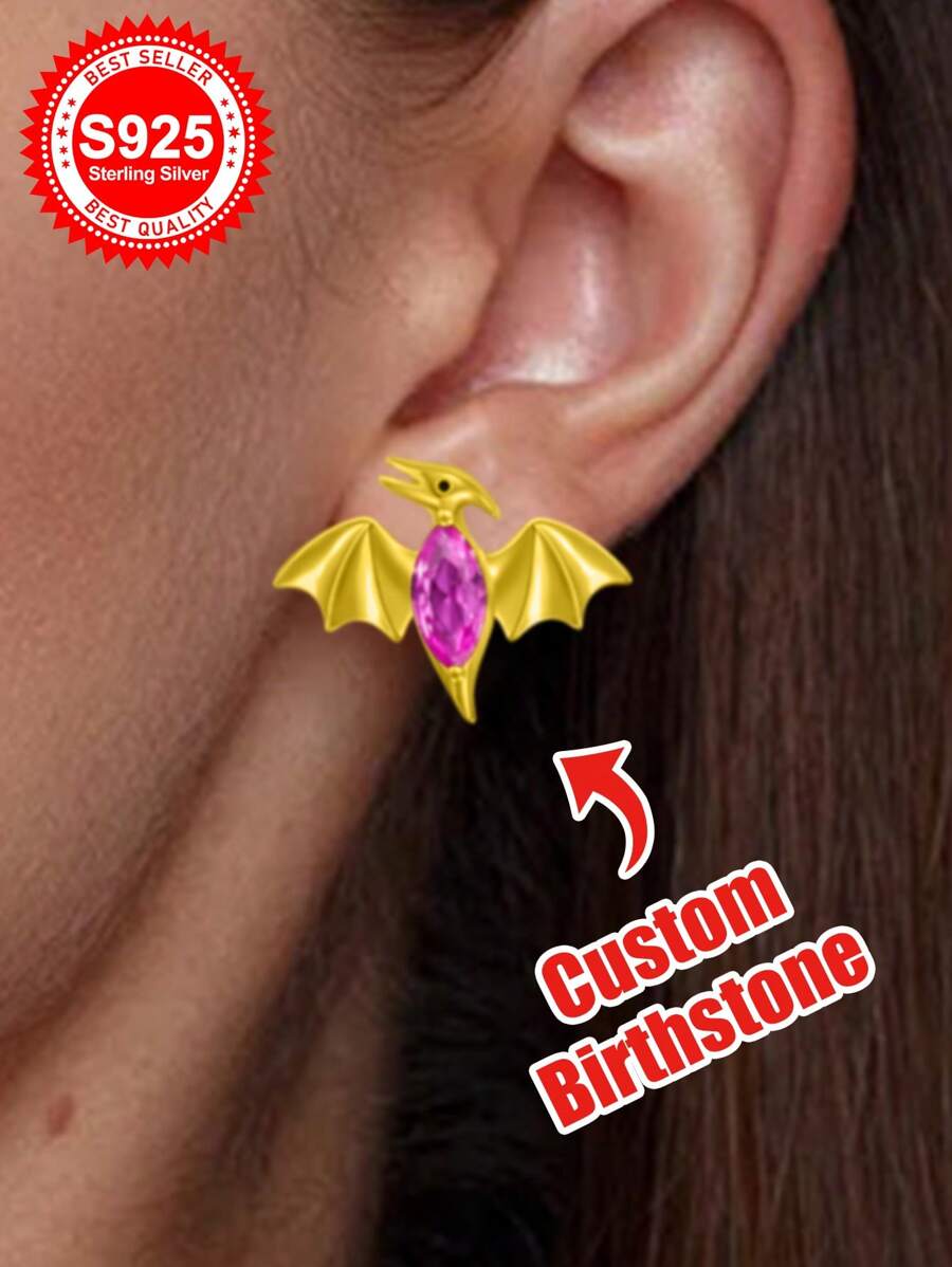 Orecchini a bottone in argento 925 personalizzati con pietre preziose di forma rotonda, quadrata e a cuore. Sono regali semplici e personalizzati, adatti da regalare ad amici, migliori amiche, madri e partner. Questi orecchini sono regali personalizzati perfetti per occasioni come San Valentino, Festa della Mamma, Natale, anniversari, compleanni e altro ancora.
