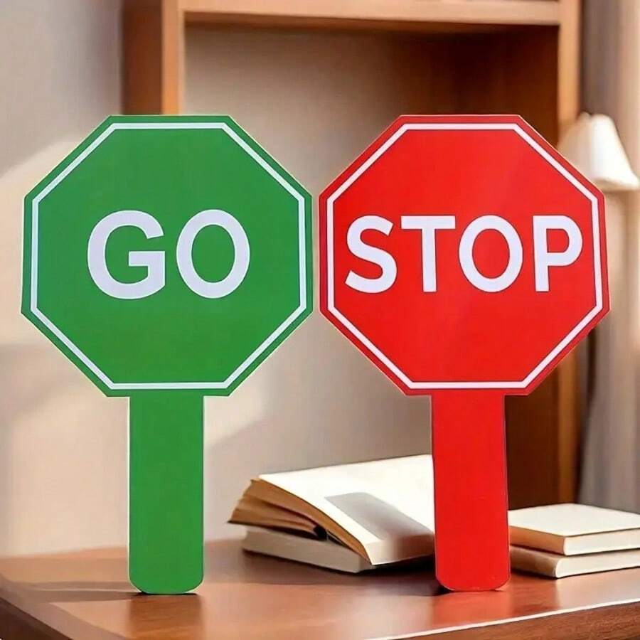 1 pièce de logo à main "GO/STOP" en PVC - rouge et vert, accessoires de jeu de fête amusants, convient pour les jeux de fête, les jeux d'interaction de fête, les jeux de boisson. Palette d'arrêt et de départ réversible