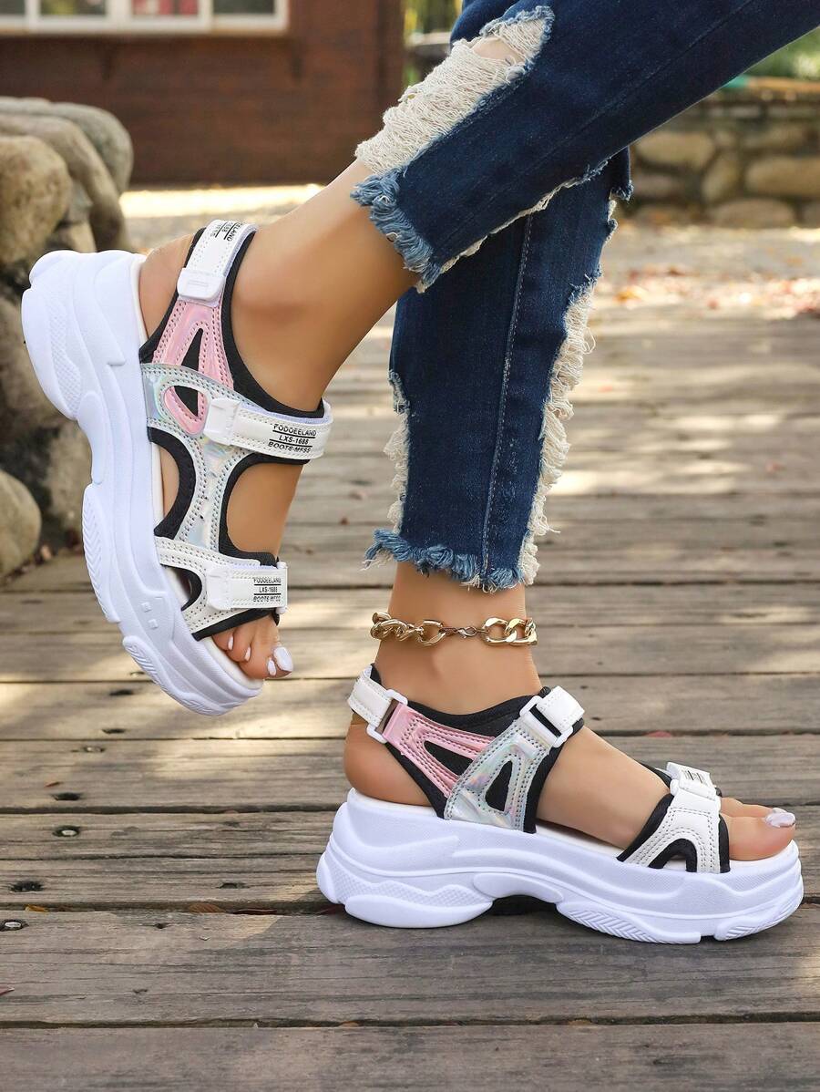 1 par de sandalias con suela gruesa para mujer, sandalias deportivas de verano con cierre de gancho y bucle, piel patentada bicolor brillante, plataforma de 6,5 cm, sandalias de playa, cómodas y transpirables