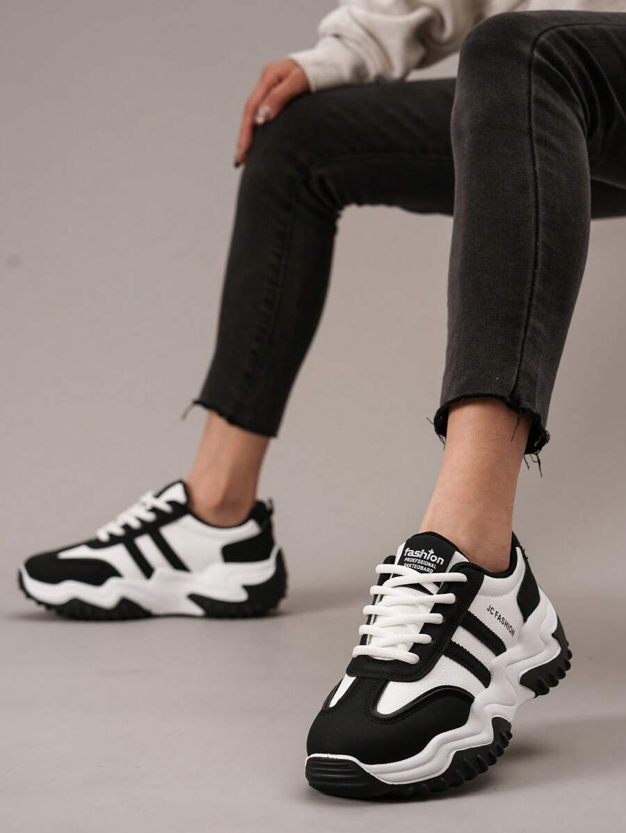 2025 New Spring Vintage Casual Versatile German Trainers Women Thick Sole Gump Sneakers, Comfy & Height Increasing