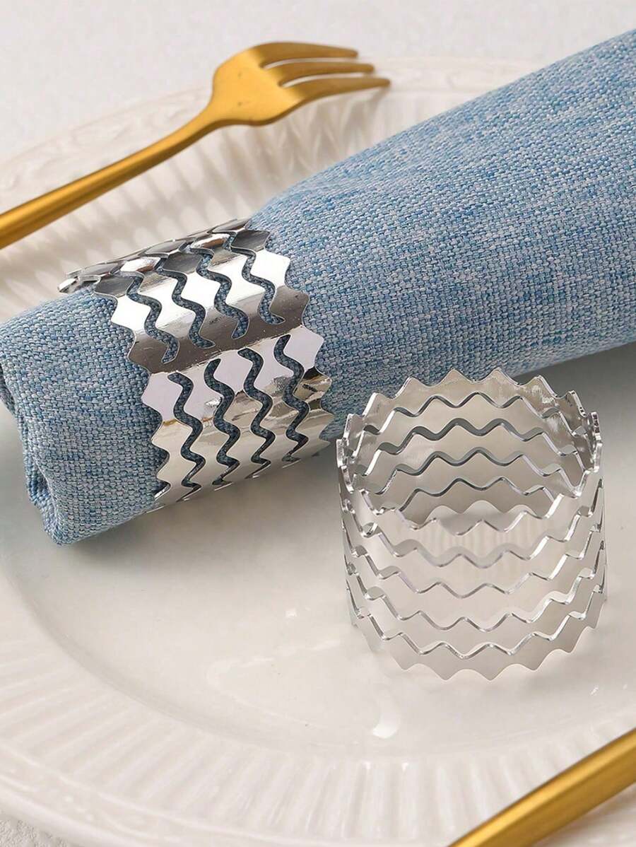 Wave Shaped Napkin Ring, Creative Geometric Mouth Cloth Scarf Buckle, Stainless Steel Hollow Napkin Ring -4cm/1.58in, Family Gatherings, Dinner Parties, Seasonal Gourmet Table Decorations, Valentine's Day And Holiday Parties -4 Gold And Silver -4cm