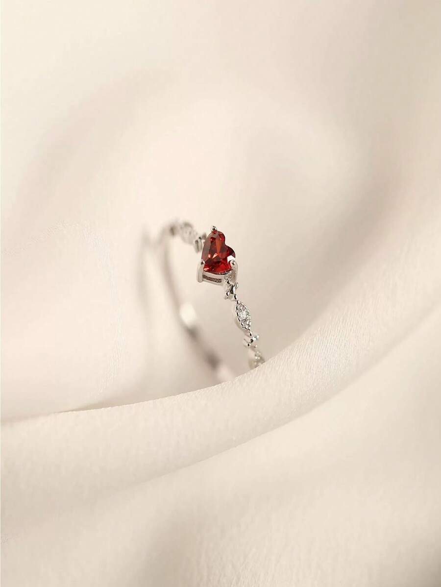 S925 Sterling Silver Plated Gold/Platinum Elegant Minimalist Heart Shaped Ruby Ring, Versatile And Stylish
