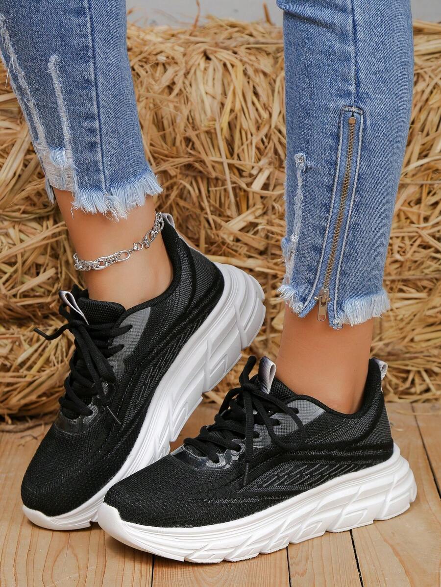2024 Spring/Summer New Fashion Versatile Lightweight Breathable Casual Sports Shoes, Anti-Slip For Outdoor Running