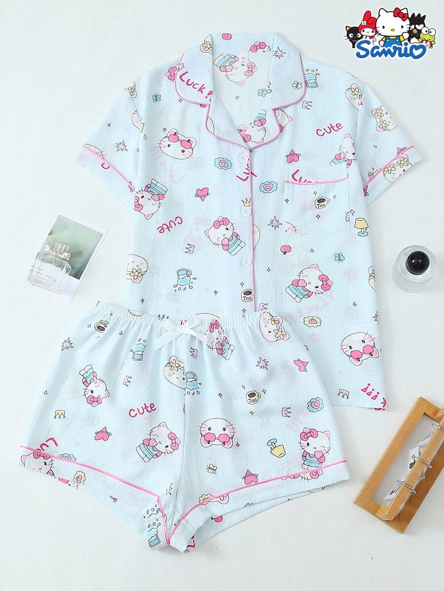Set de 2 piezas de pijama para mujer de primavera/verano con parte superior de manga corta con botones y bolsillo con estampado de Hello Kitty de Sanrio y pantalones cortos con lazo, adecuado para uso en casa