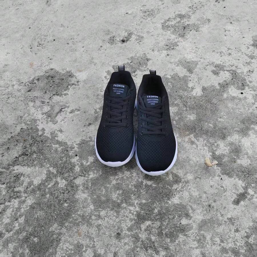 2025 New Women Casual Sports Shoes, Soft Outsole Black Mesh Breathable Running Shoes, Suitable For All Seasons