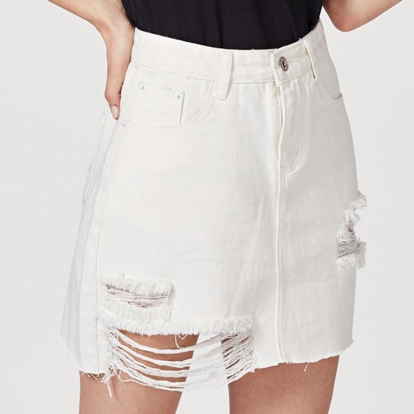 Frayed Hem Ripped Denim Skirt
Frayed Hem Ripped Denim Skirt