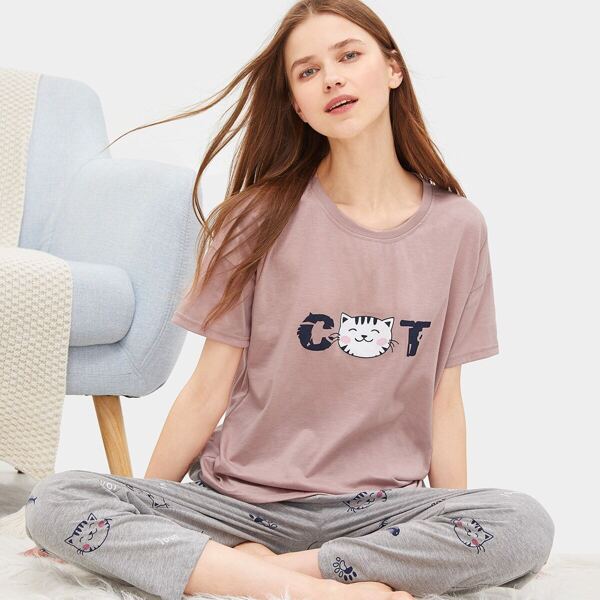 Cat & Letter Print Pajama Set
Cat & Letter Print Pajama Set