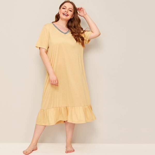 Plus Striped Neck Ruffle Hem Night Dress, Yellow gold 
Plus Striped Neck Ruffle Hem Night Dress, Yellow gold