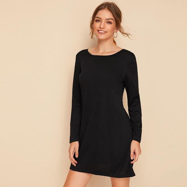 Solid Keyhole Tie Back Dress
Solid Keyhole Tie Back Dress