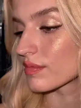 SHEGLAM HAIR Bruma de purpurina para el cabello y el Body con efecto disco giratorio - Calidad estrella Graduación Cumpleaños Día festivo Summer Caer Autumn Y2K Elegante Moda Mujer Constituir Cosmético Fiesta Playa Viajar Cámping Al aire libre Escuela Campus Festivales Decoración Regalo Presente Rosa Chica Mejor Color Encanto Onda rosa Navidad Año Nuevo Día de Acción de Gracias Día de San Valentín