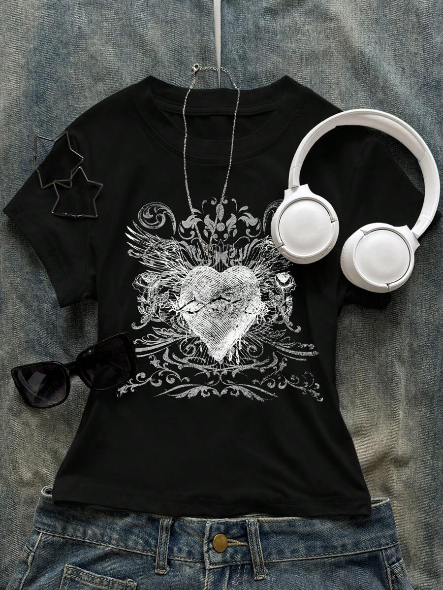 INAWLY Women's Round Neck Short Sleeve Heart Printed Casual Simple T-Shirt, Everyday Wear Graphic Tees Women Tops