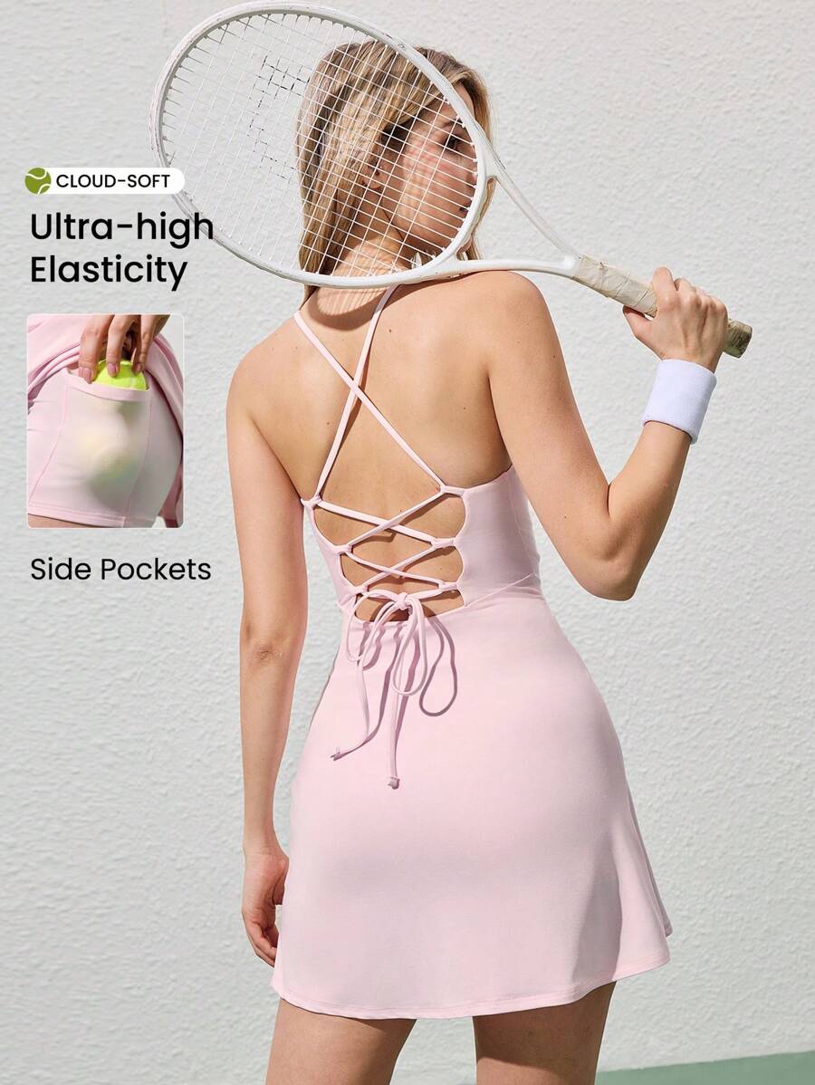 CourtClass Schlankes rückenfreies Sportkleid mit Schnürung, Athletickleid