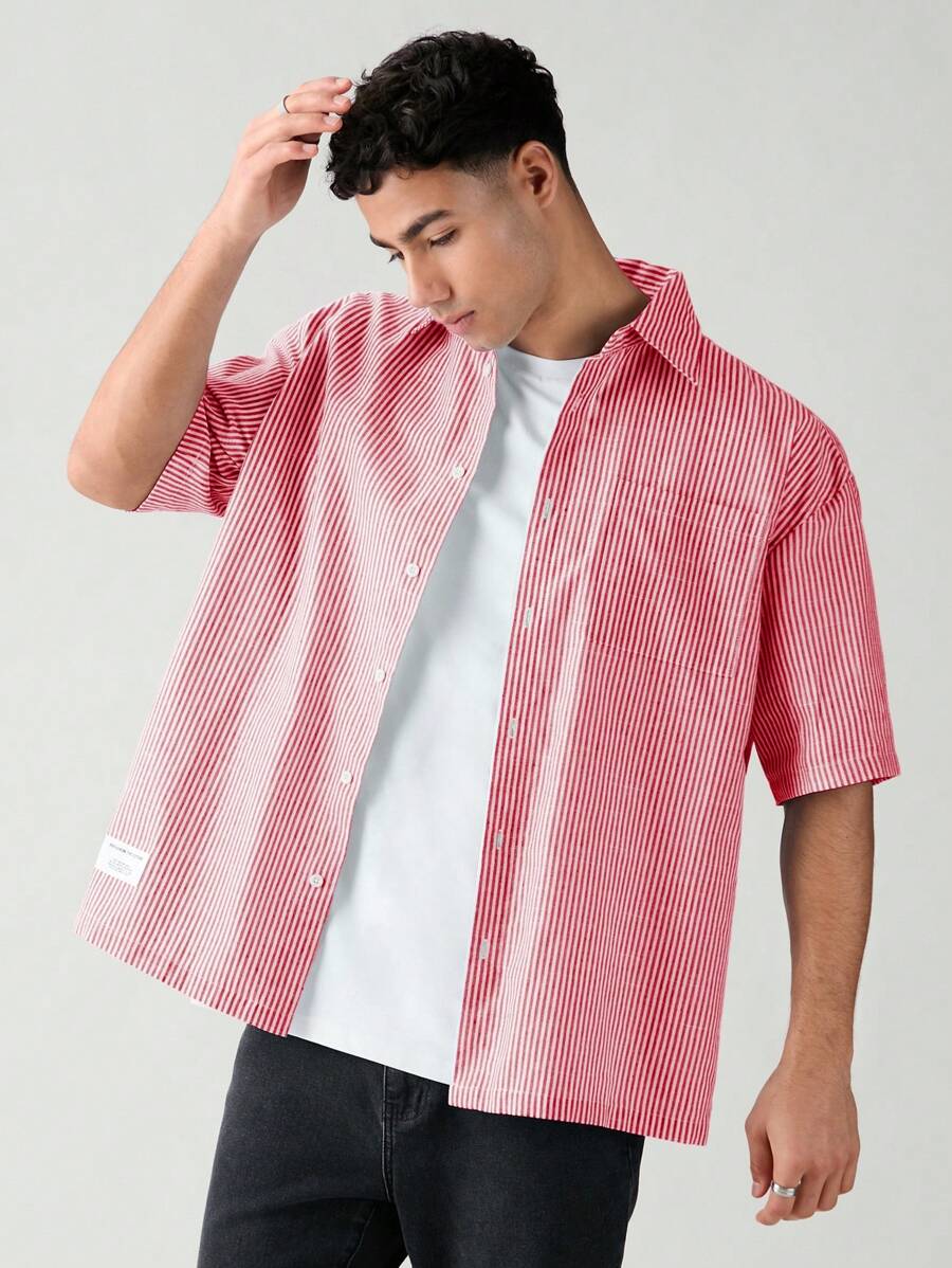 SWAVVY Camisa de verano informal para hombre, de tejido, con botones delanteros, bolsillo parche y rayas, para la escuela