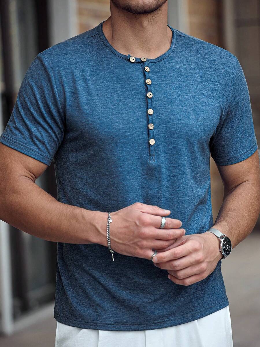 Manfinity RelaxMax Men's Casual Solid Color Button Decor Short Sleeve Pullover T-Shirt,Suitable For Summer, Vacation, Daily Outfit, Party, Couple Matching, Men's Gift, Graduation Gift