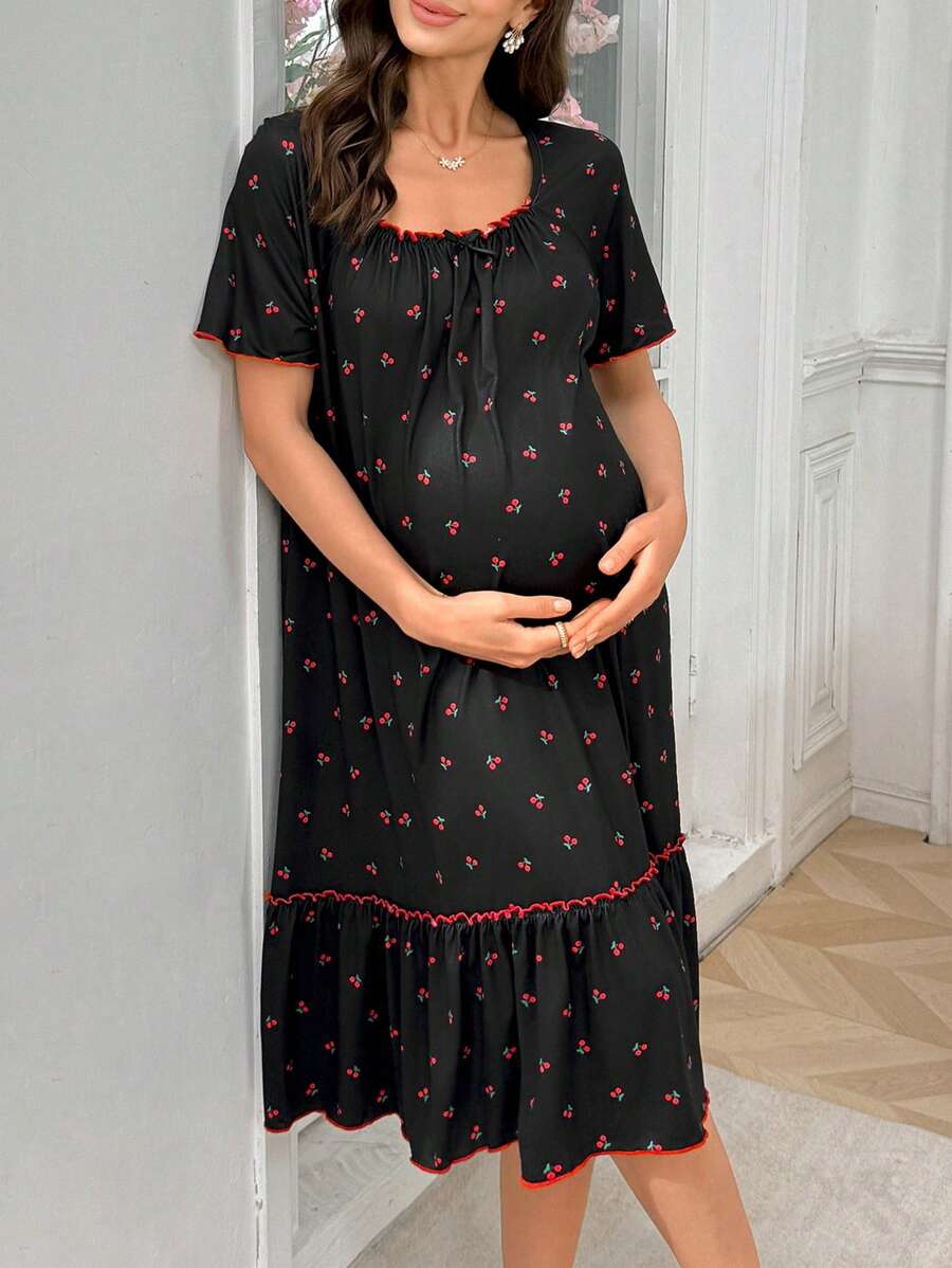 Moonlight & Mama فستان نوم طويل للنساء الحوامل مزخرف بكشكشة بطبعات الكرز