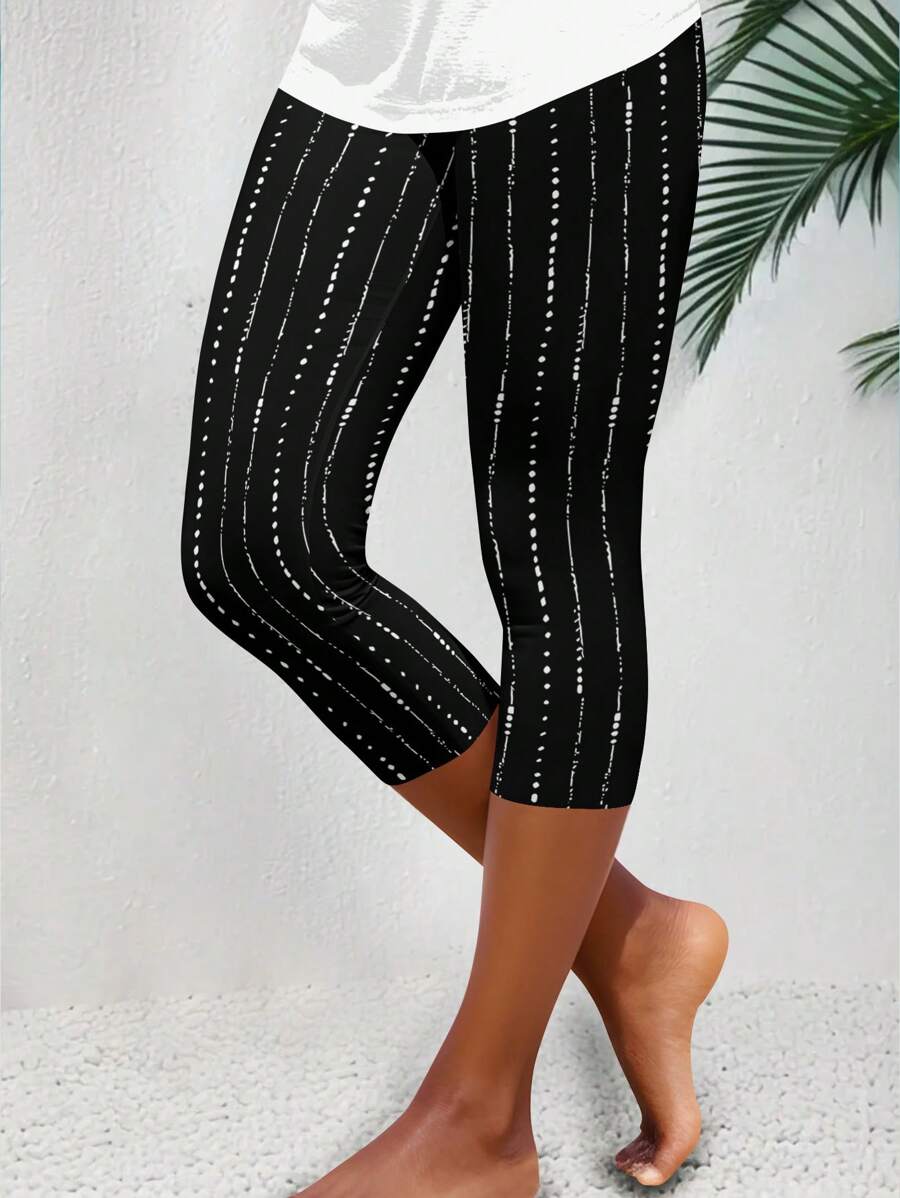 Plus Size Women's High Waist Chic Black White Striped Capri Leggings - Casual Stretchy Fitted Leggings, Suitable For Daily Wear,