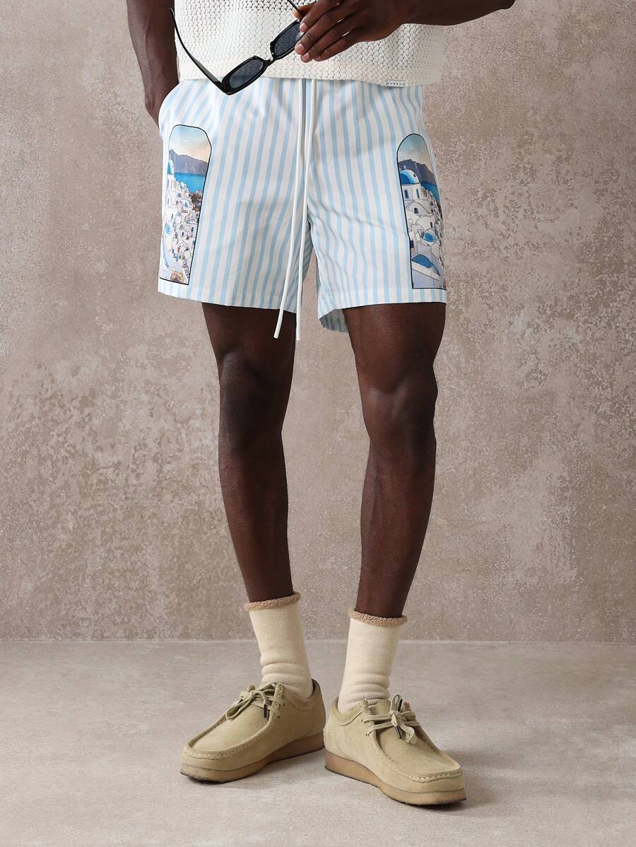 SUMWON Shorts de lujo con rayas de resort, estampado de Santorini con patrón mediterráneo, traje de baño de estilo náutico para vacaciones de verano en la playa y la piscina, con cordón ajustable