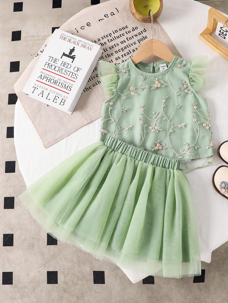 2pcs/Set Girl Toddler Floral Embroidery Ruffled Cap Sleeve Top And Mesh Skirt Set, Sweet Fashion Versatile Summer Outfit Suitable For Parties And Vacations