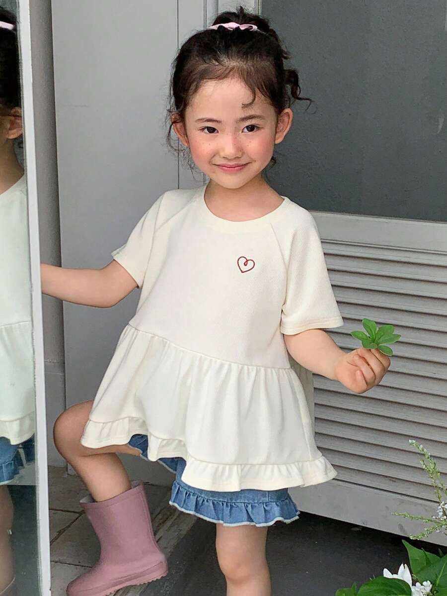 DAZY Camiseta de manga corta de cuello redondo casual con bordado para niñas, conjuntos de verano para niñas