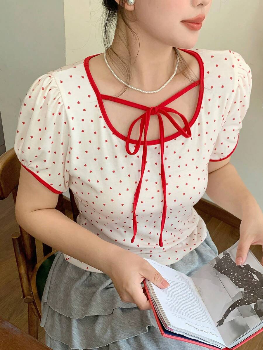 Dazy Plus Plus Size Color Block Lace-Up Round Neck Tiny Heart & Floral Print Fitted Casual T-Shirt For Young Girls Cute Tops
