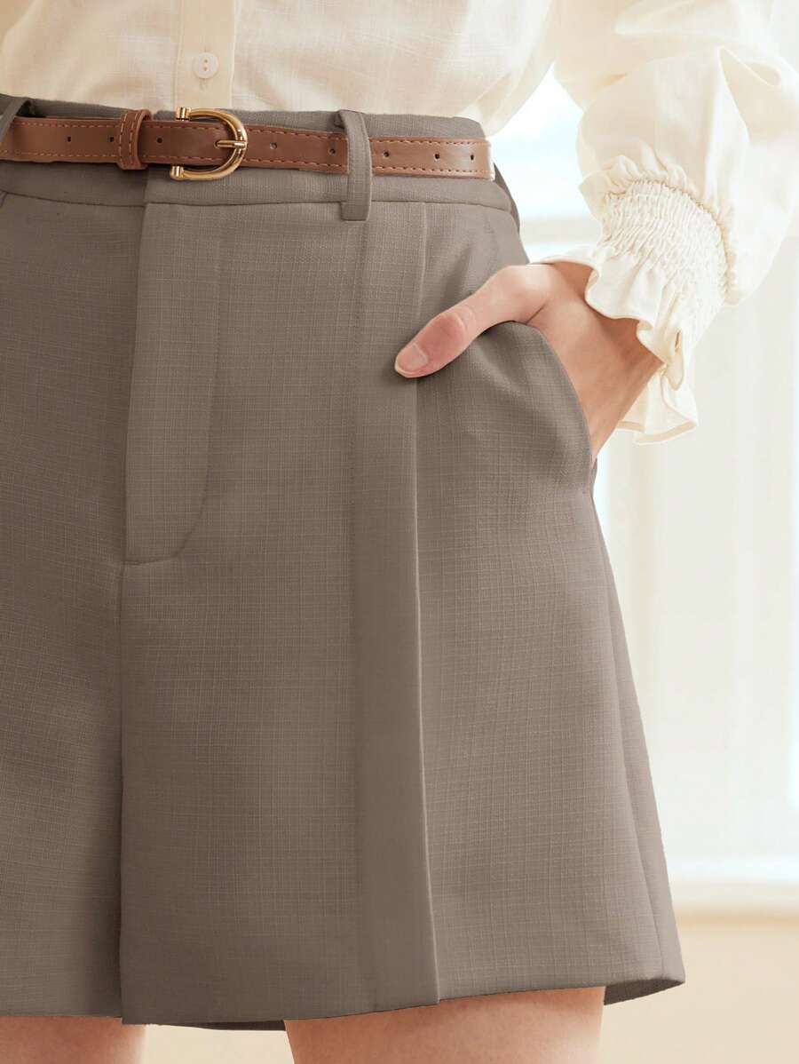MOTF PREMIUM PANTALONES CORTOS CON PINZA PRENSADA Y CINTURÓN