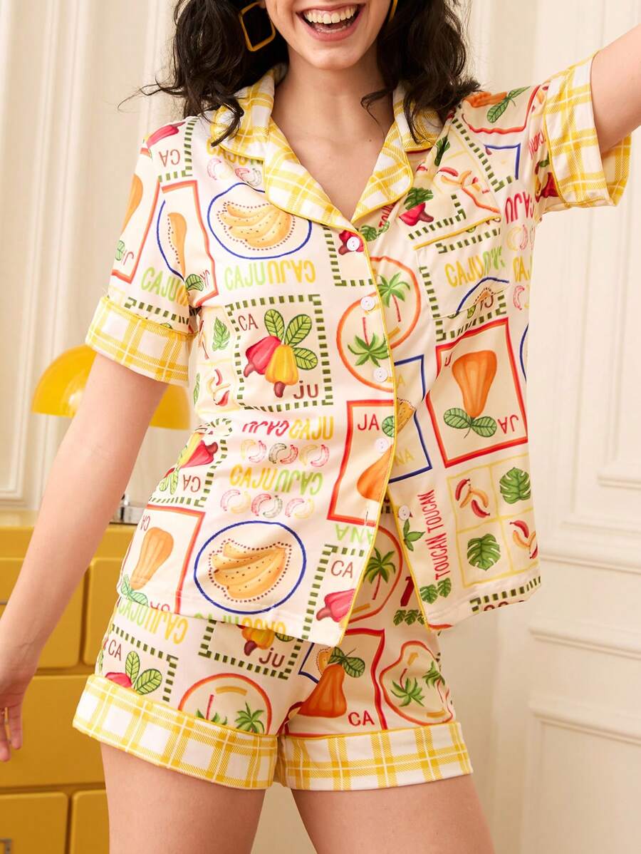 Chillnights Conjunto de pijama de mujer con estampado de frutas, short y camisa de manga corta con cuello
