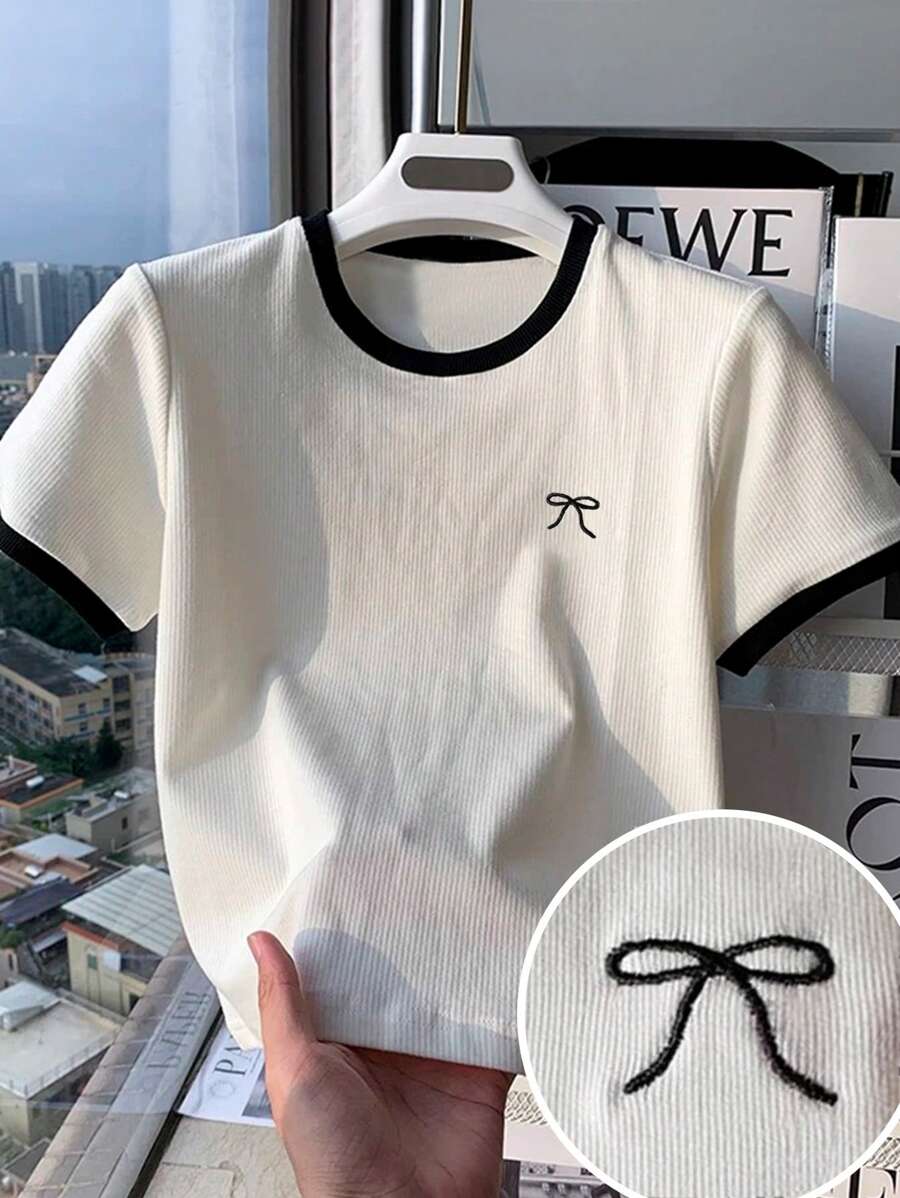 Women's Color Blocking Butterfly Embroidery Round Neck Short Sleeve T-Shirt