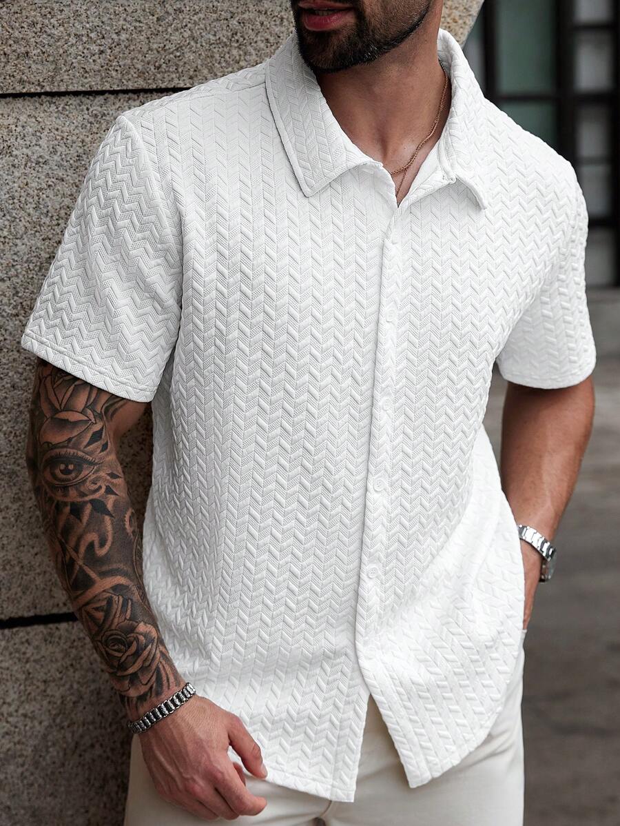 Manfinity CasualCool Plus Size Men's Solid Color Short Sleeve Shirt, Fashionable For Summer