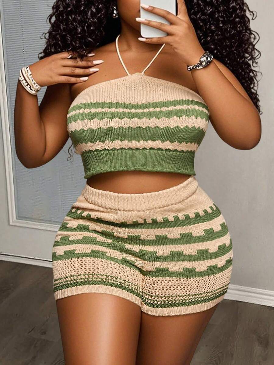 Slaydiva Set da 2 pezzi composto da un gilet a canotta corto e pantaloncini slim, in stile boho chic estivo, color bianco e verde a righe, realizzato a maglia, adatto per tempo libero, vacanze in spiaggia, per le donne di taglie comode
