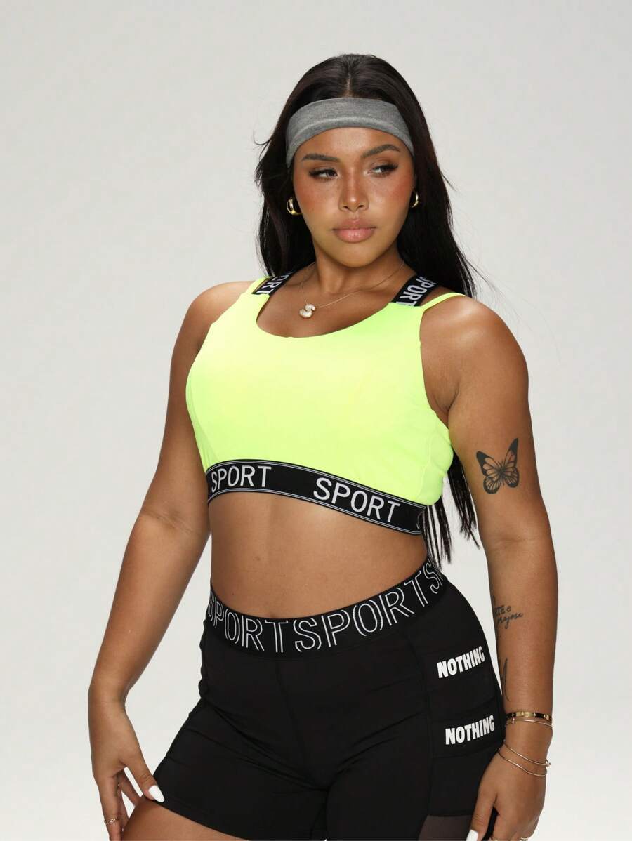 SHEIN Sport Studio Sport-BH in Große Größen mit Rückenausschnitt, Einlage in Körbchen und zweifarbigen Trägern, modische Wäsche für den Sommer
