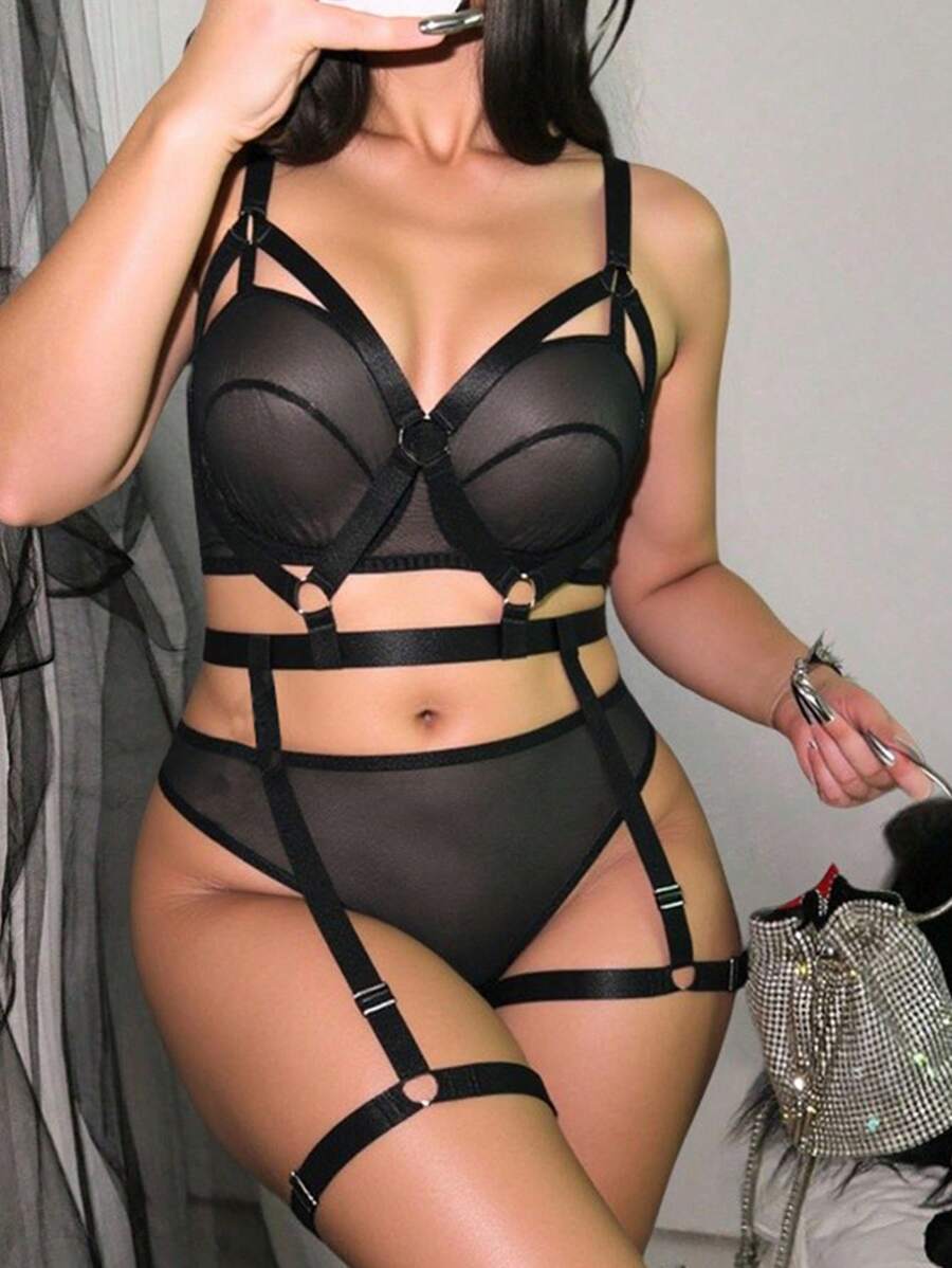 ROMWE Goth Conjunto de lencería sexy de sujetador con aro de malla transparente, tanga y liguero en talla grande con estilo gótico