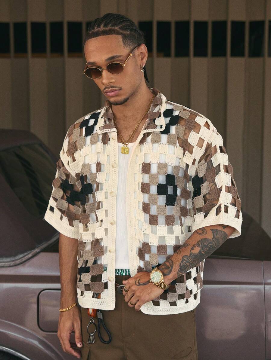 AXEPEAK Soluble Floral Print Turn-Down Collar Loose Fit Men's Knit Top, Streetwear-Inspired