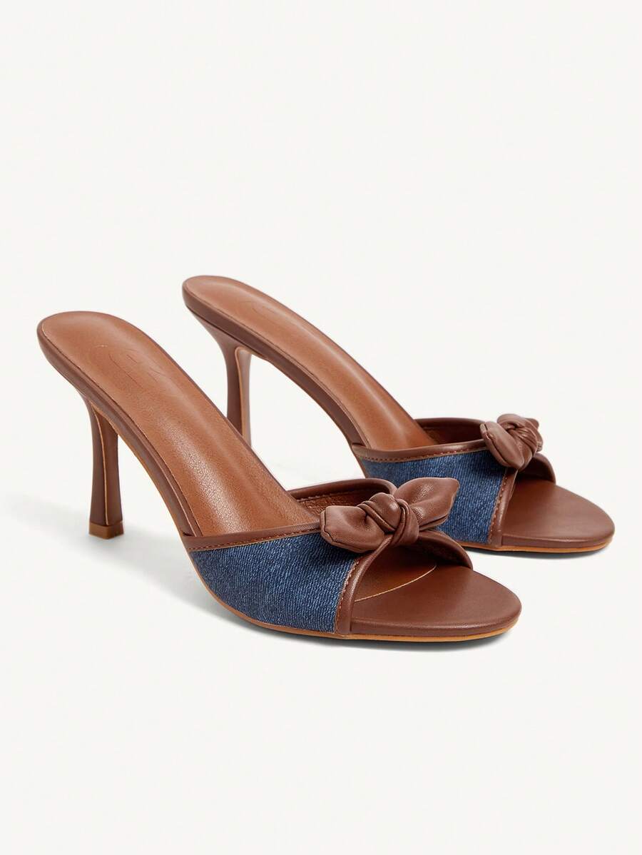 CUCCOO CHICEST Sandali con tacco a spillo e punta tonda con fiocco, eleganti e alla moda, con blocchi di colore in finta pelle e tessuto, slip-on con tacco alto per l'estate, per il tè, appuntamenti, vacanze, nei colori marrone e blu