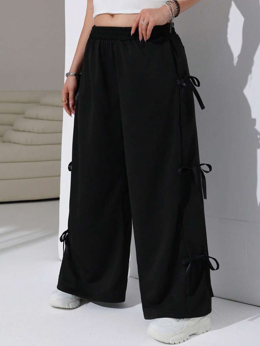 SHEIN EZwear Pantalón de chándal holgado de talla grande con lazo negro vintage