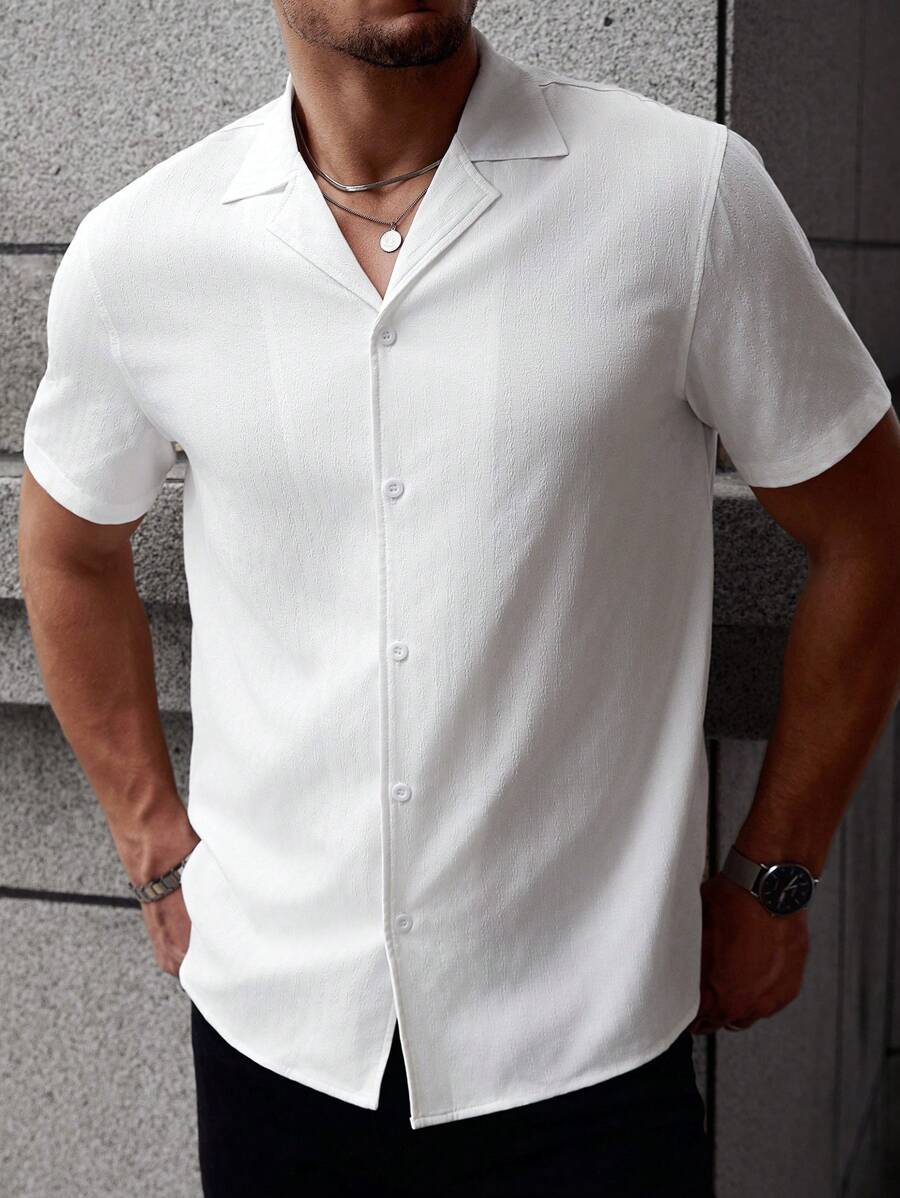 Manfinity RelaxMax Men's Solid Color Short Sleeve Single-Breasted Casual Shirt Comfortable To Wear And Suitable For Going Out