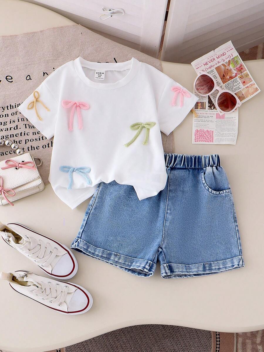 SHEIN Genkimix Kids 2pcs/Set Girls Young Girl Casual Cute Solid Color Top & Denim Pocket Shorts Set, Summer