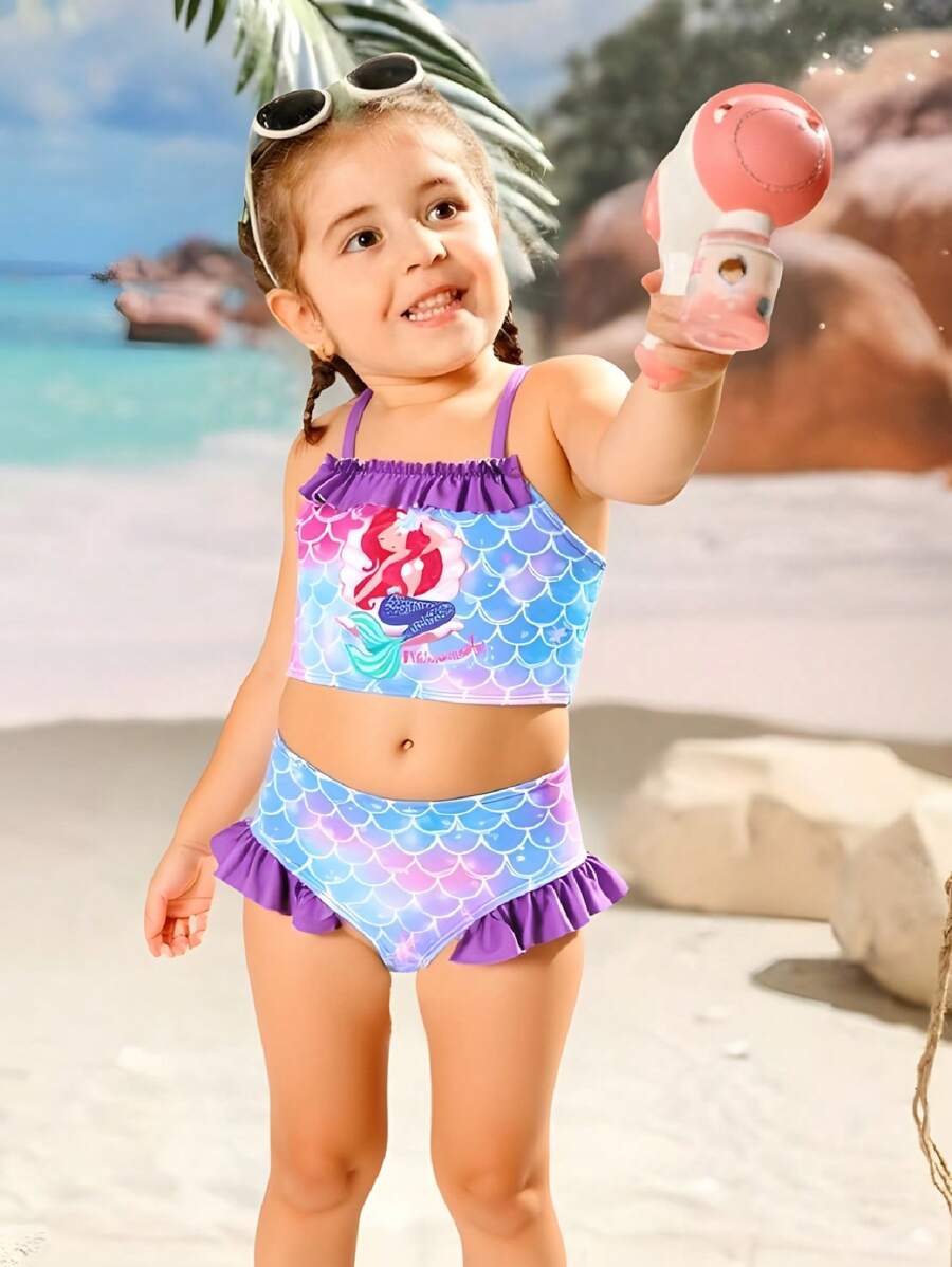 Bikini a stampa di sirena per ragazze giovani, con spalline a spaghetti e design con volant, combinando elementi carini e alla moda
