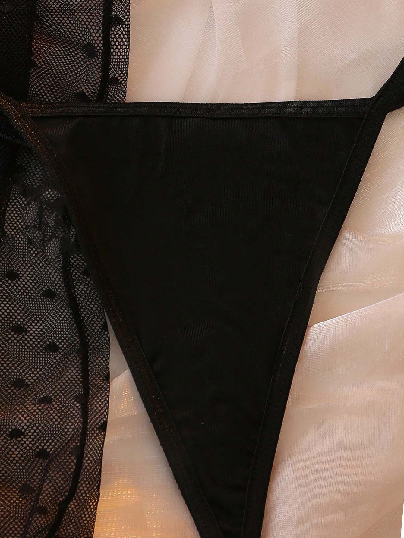 DelicateAllure فستان نوم نسائي أنيق مزين بالدانتيل الشفاف والعقدة بلون أحادي