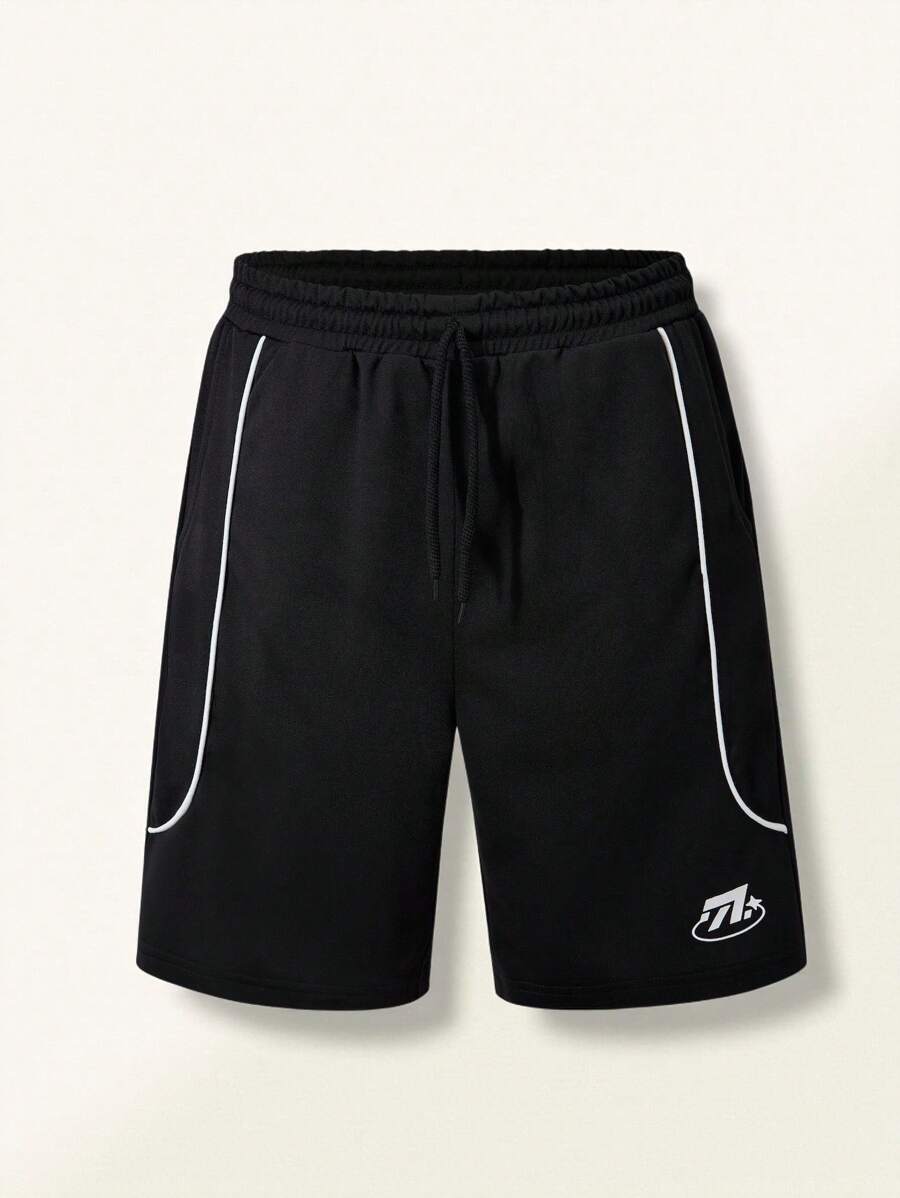 Pantaloncini corti casual sportivi neri con stampa a lettere per ragazzi pre-adolescenti, adatti per l'estate