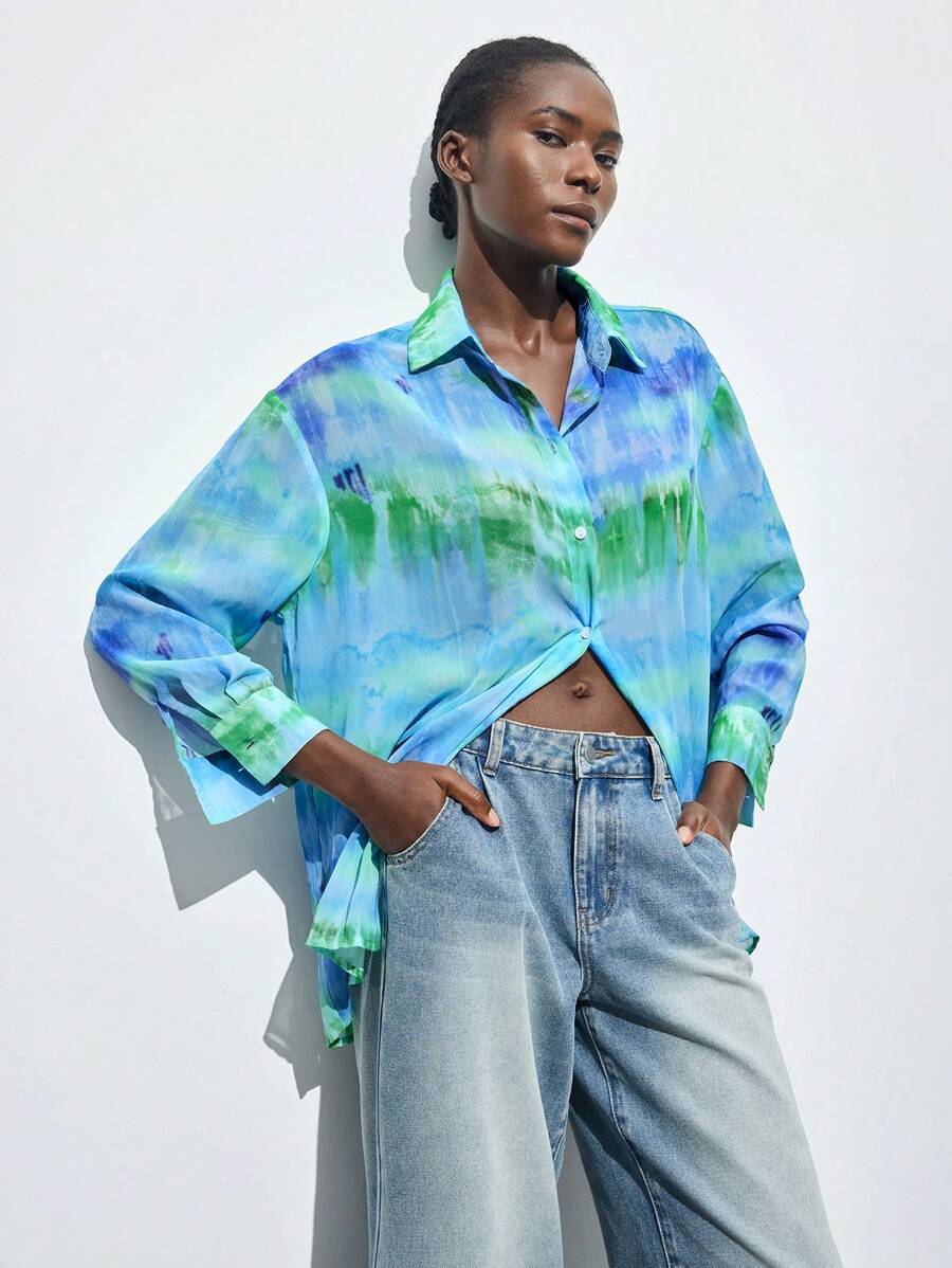 Maija Camisa casual de ajuste holgado con botones, estampado de flores degradado para mujer, de uso versátil en las cuatro estaciones y para vacaciones en la playa, con estilo moderno y relajado, de manga larga en tela de gasa con efecto teñido anudado
