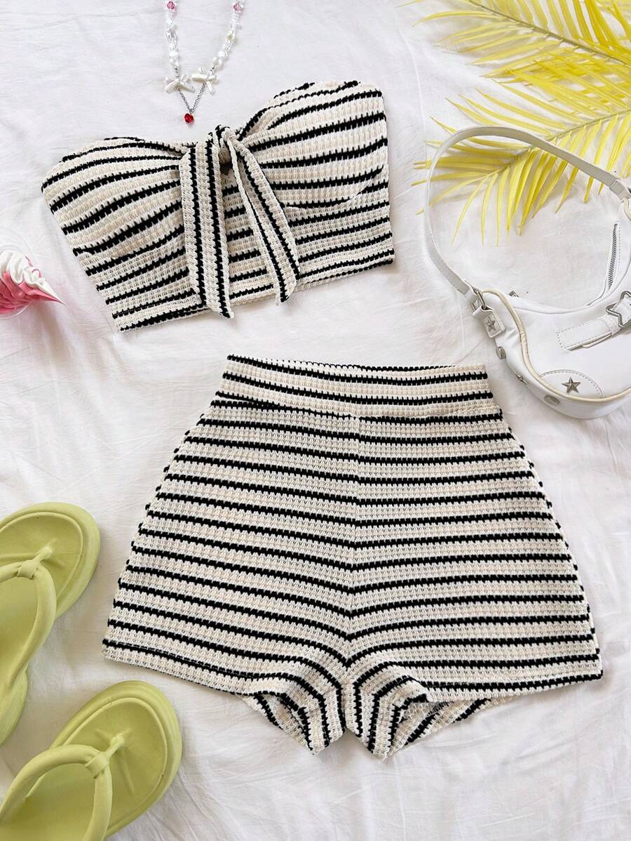 Soleia Set de 2 piese cu top scurt cu dungi și pantaloni scurți cu talie înaltă pentru femei, potrivit pentru vacanță, întâlnire, ceai de după-amiază, plajă, croazieră, excursie în oraș, festival de muzică, stil boho