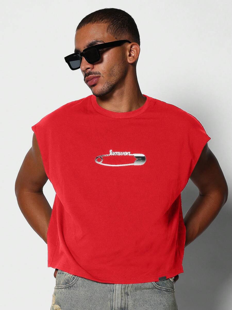 SUMWON Top sin mangas corto y casual con borde crudo tipo boxy, diseño urbano contemporáneo con logo de superviviente, para usar en festivales y streetwear de verano