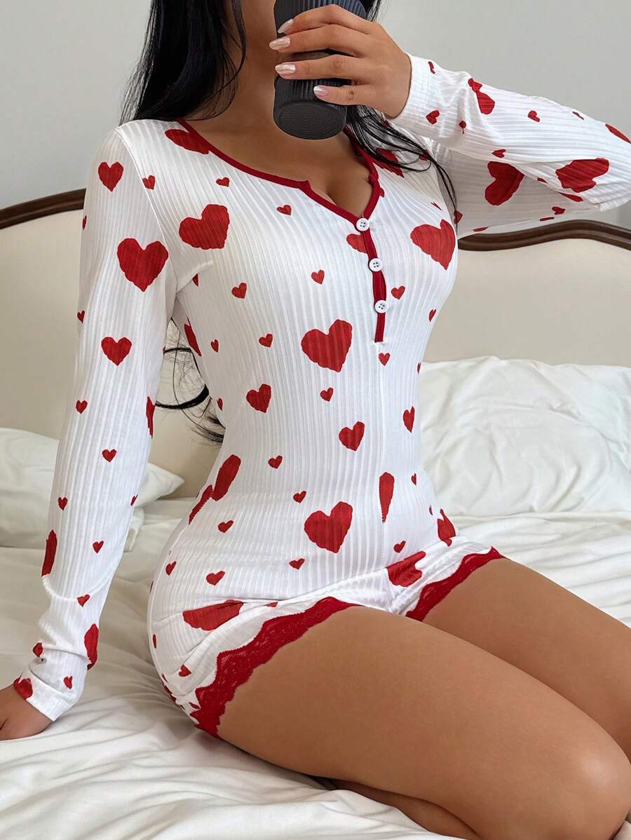 Dream Adore Playsuit met lange mouwen en kanten hartprint
