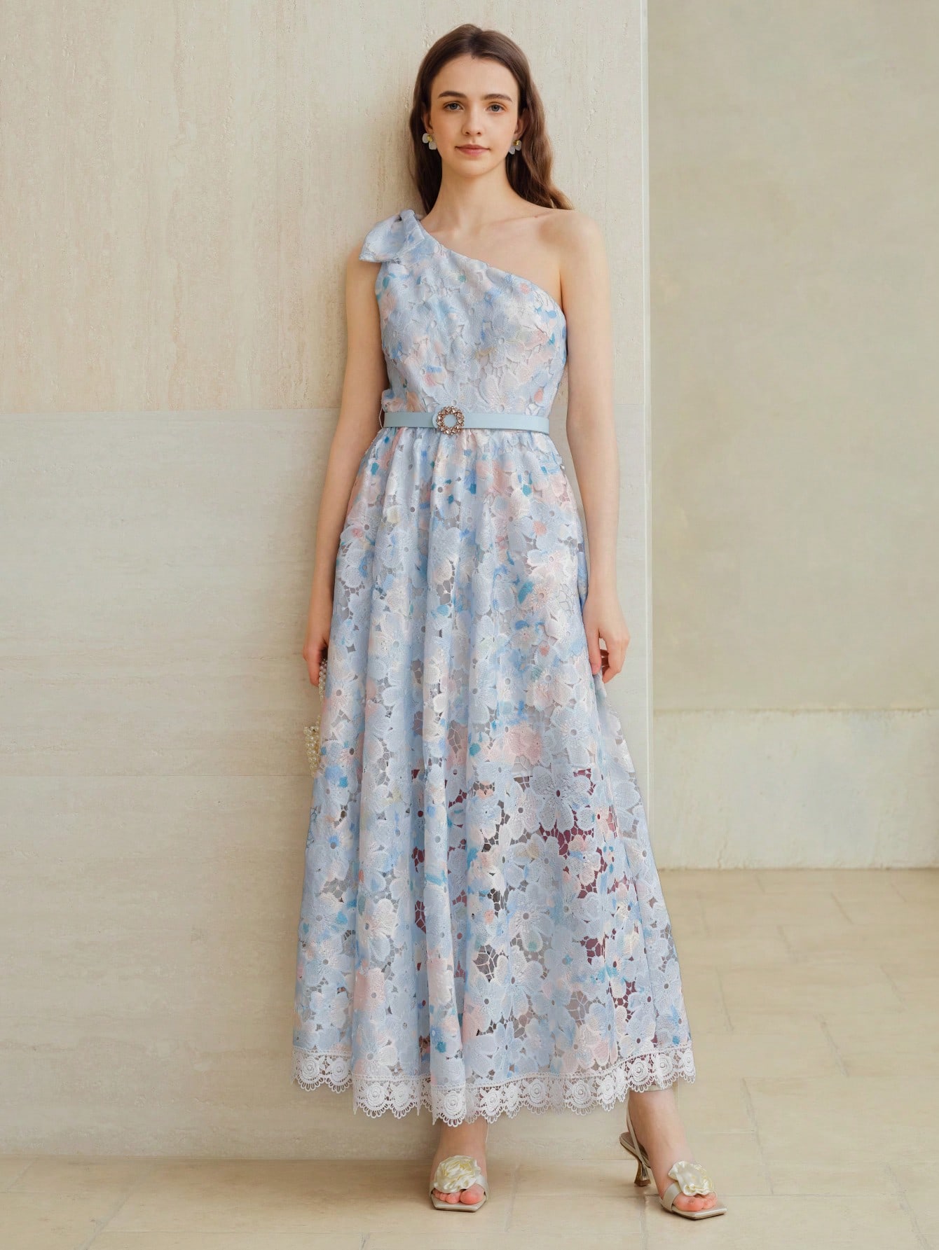 【Anyone more】Piu Lace Sleeveless Long One Piece GUIPURE LACE OVERLAY BOW ONE SHOULDER RHINESTONE BELTED LONG