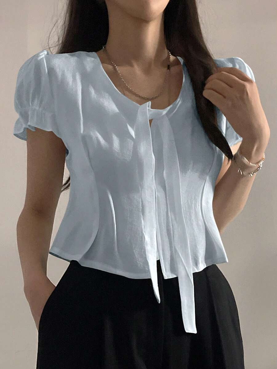DAZY Women's Solid Color Tie Front Short Sleeve Cropped Elegant Blouse