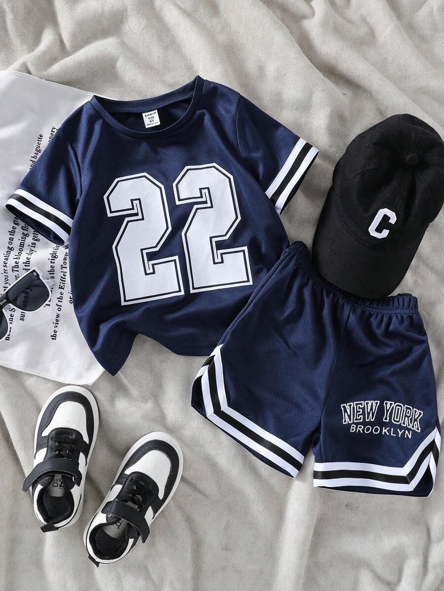 SHEIN Playful Pals 2pcs/Set Young Boy Sports Casual Round Neck Short Sleeve Numeric Print T-Shirt And Printed Sports Shorts Outfit With Tape Decor, Suitable For Spring/Summer Daily Wear, Sports, Outdoor, School, Party, Vacation