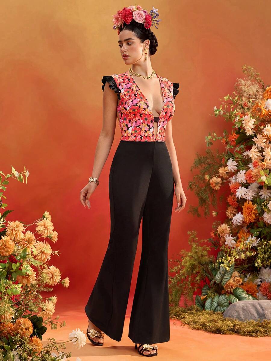 Frida Kahlo X SHEIN X Designer The Perfect Party Mono sin mangas con volantes y pantalón acampanado con estampado floral negro para mujeres, conjunto para vacaciones y días festivos